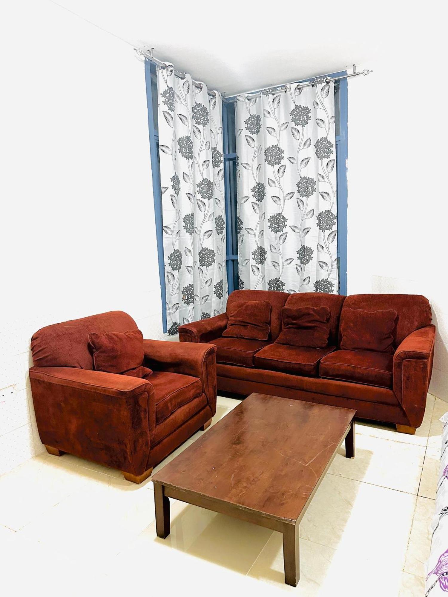 Lux Living Room Ajman Ngoại thất bức ảnh